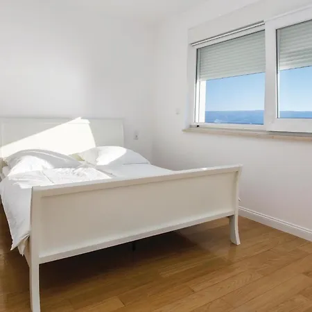 With Fireplace Iv Apartament Jesenice (Split-Dalmatia)